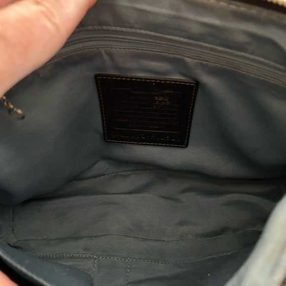 Coach Hamilton Pebbled leather  shoulder bag silver hardware adjustable strap. - Picture 12 of 12